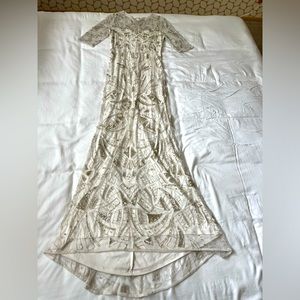 Monique Lhuillier white beaded gown - size 8